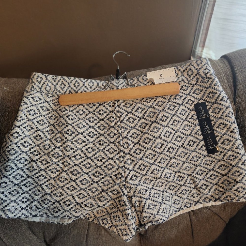 Gap skort